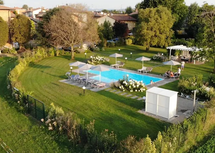 Red One 4* Μαρανέλλο