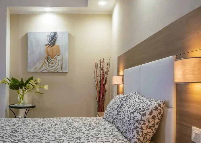 住宿加早餐酒店 Red One