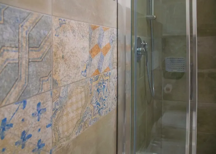 住宿加早餐酒店 Red One 4*